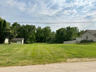 511 W Washington Street, Utica, IL 61373