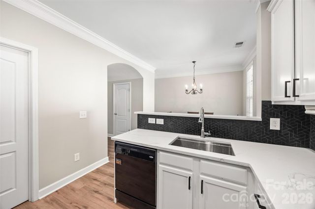 9821 Longstone Lane, Charlotte, NC 28277