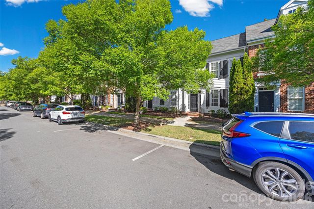 9821 Longstone Lane, Charlotte, NC 28277