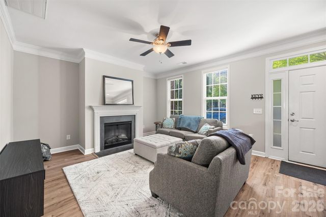 9821 Longstone Lane, Charlotte, NC 28277
