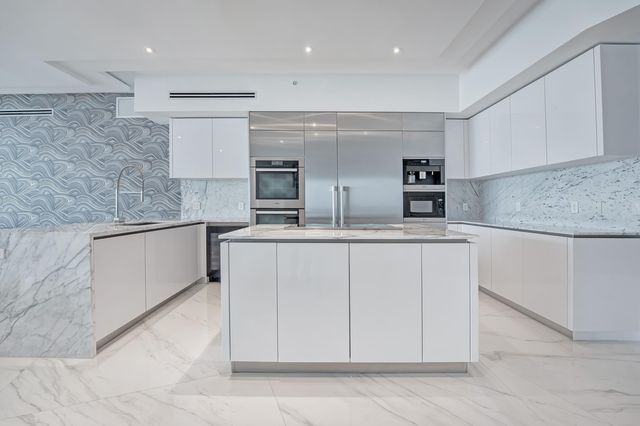 5000 ISLAND ESTATES Drive 805, Aventura, FL 33160