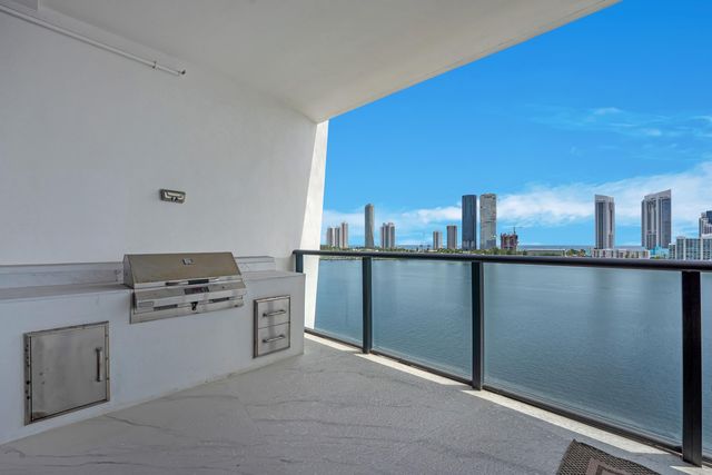 5000 ISLAND ESTATES Drive 805, Aventura, FL 33160