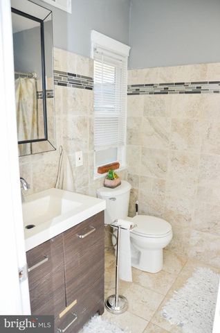 528-530 VINE ST, Camden, NJ 08102