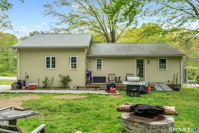 680 Killingworth Road, Haddam, CT 06441