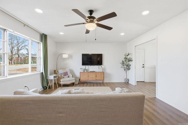 5817 Alta Vista Dr, North Little Rock, AR 72118