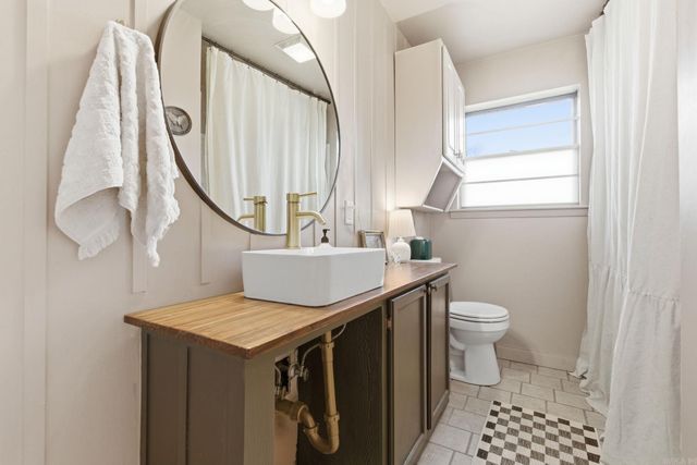 5817 Alta Vista Dr, North Little Rock, AR 72118