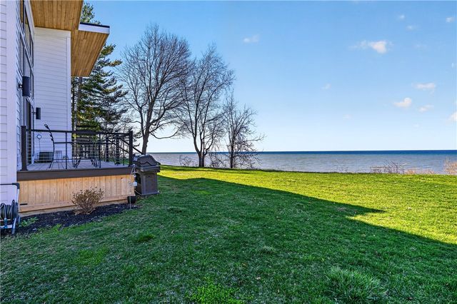 2501 Lake Road, Ontario, NY 14519