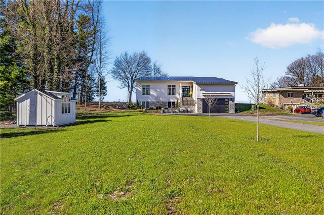 2501 Lake Road, Ontario, NY 14519