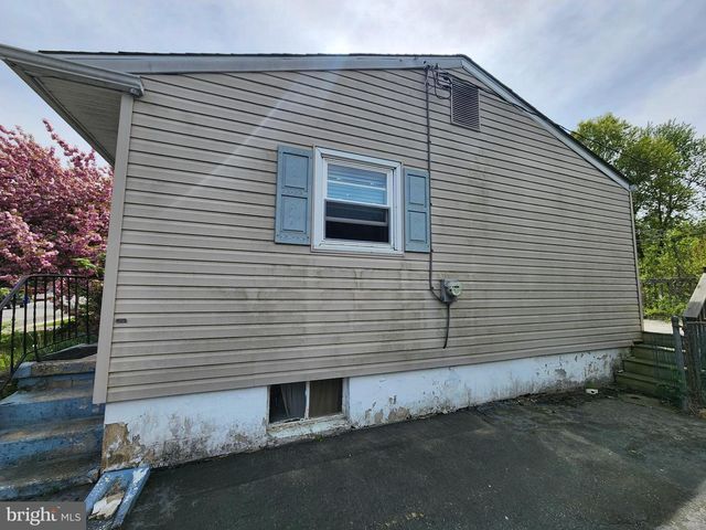 12 STEVENS AVE, New Castle, DE 19720