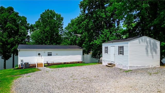 34 Owens Point, Abbeville, SC 29620