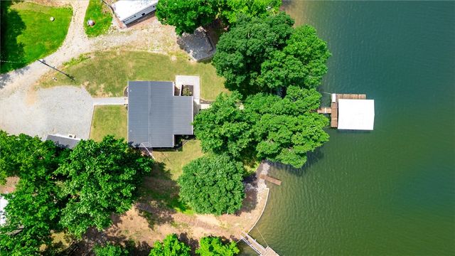 34 Owens Point, Abbeville, SC 29620