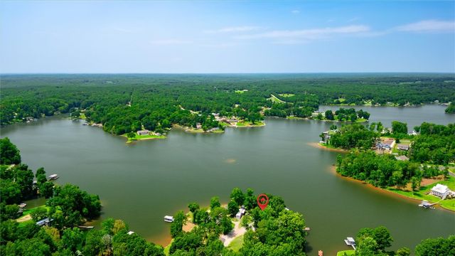 34 Owens Point, Abbeville, SC 29620