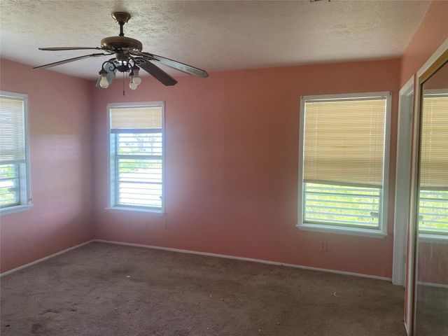 11648 Zingleman Road, Galveston, TX 77554