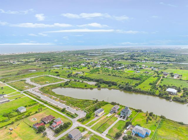 11648 Zingleman Road, Galveston, TX 77554