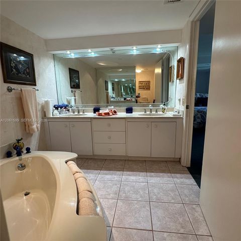 4000 Towerside Ter 2107, Miami, FL 33138