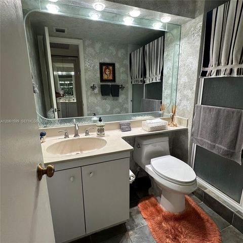 4000 Towerside Ter 2107, Miami, FL 33138