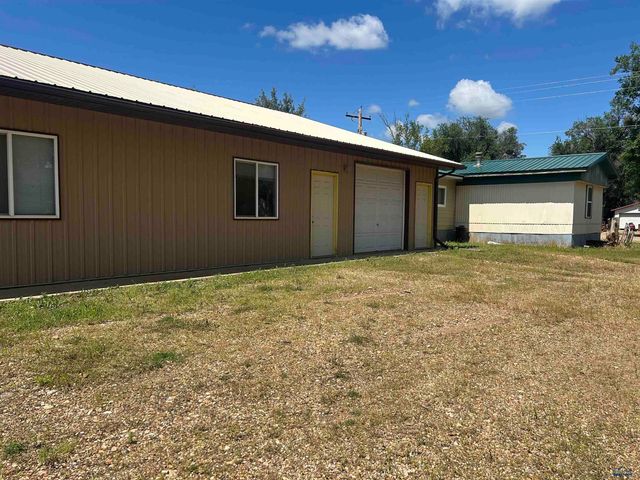 209 PIERRE, Vale, SD 57788