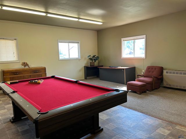 209 PIERRE, Vale, SD 57788