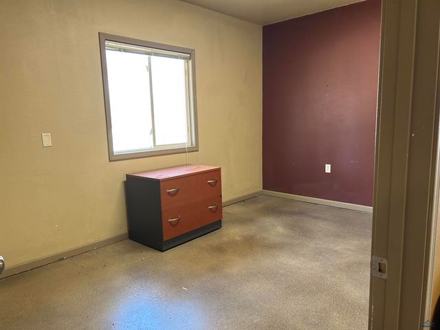 209 PIERRE, Vale, SD 57788