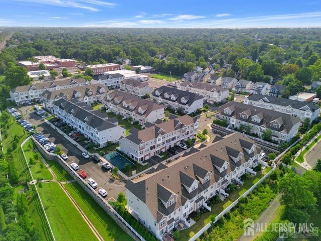 306 Dickson Court, Highland Park, NJ 08904