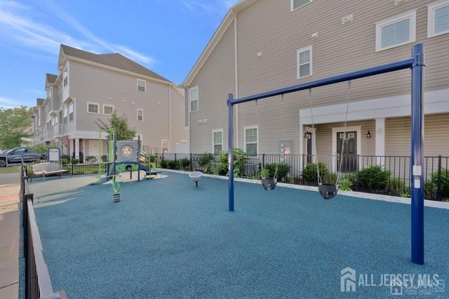 306 Dickson Court, Highland Park, NJ 08904