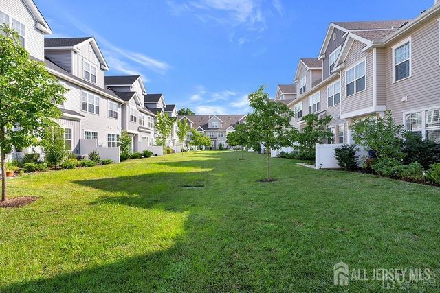 306 Dickson Court, Highland Park, NJ 08904