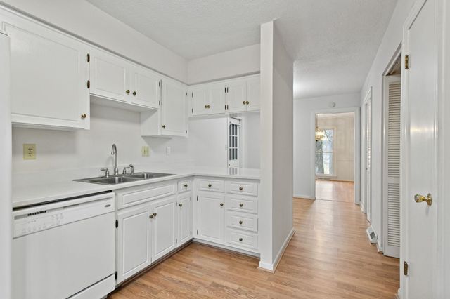 13 Forest Oaks Way, Spartanburg, SC 29307