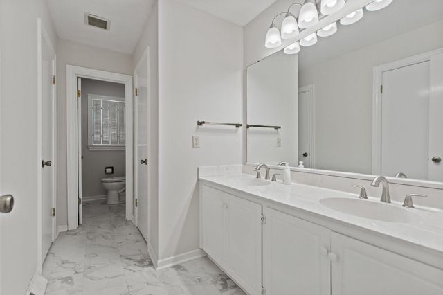 13 Forest Oaks Way, Spartanburg, SC 29307