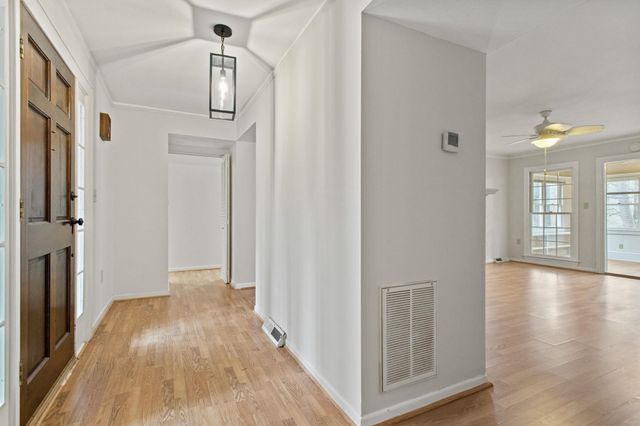 13 Forest Oaks Way, Spartanburg, SC 29307