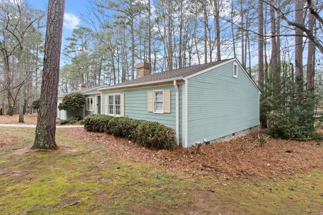 13 Forest Oaks Way, Spartanburg, SC 29307