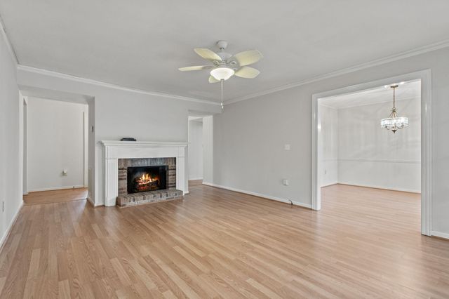 13 Forest Oaks Way, Spartanburg, SC 29307