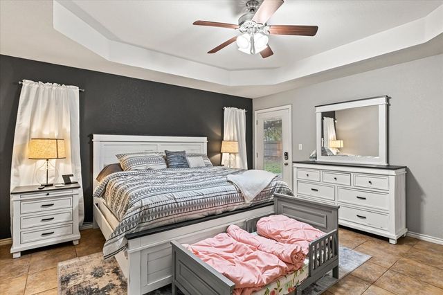 1609 Cheyenne Trail, Granbury, TX 76049