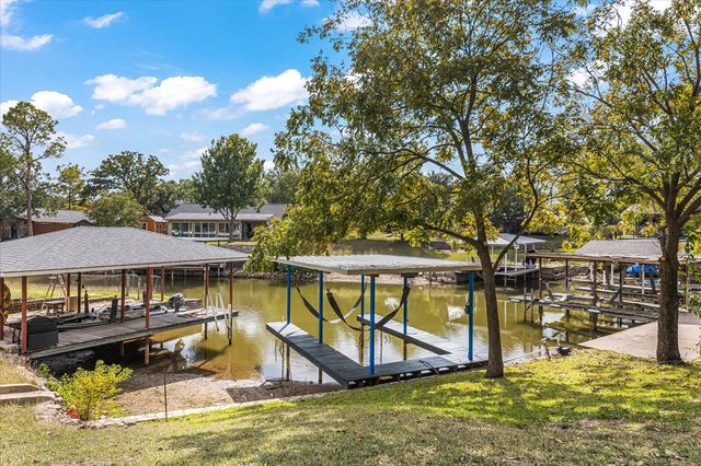 1609 Cheyenne Trail, Granbury, TX 76049