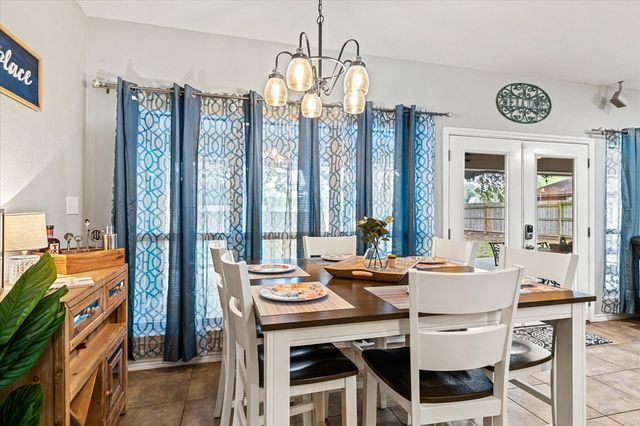 1609 Cheyenne Trail, Granbury, TX 76049