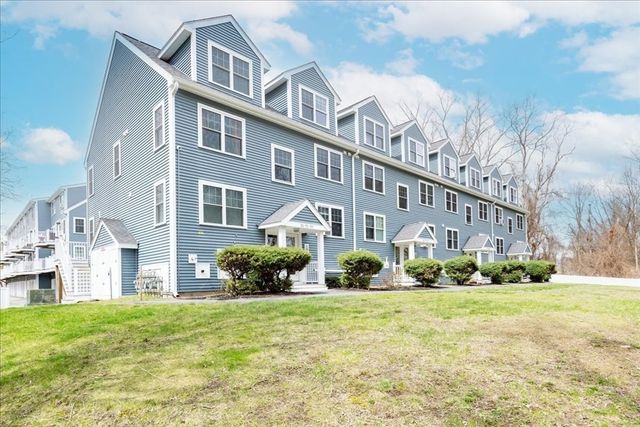 312 Water St 33, Lawrence, MA 01841