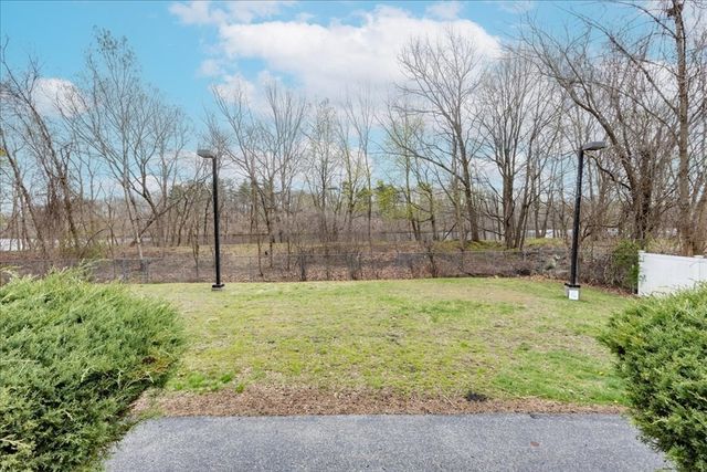 312 Water St 33, Lawrence, MA 01841