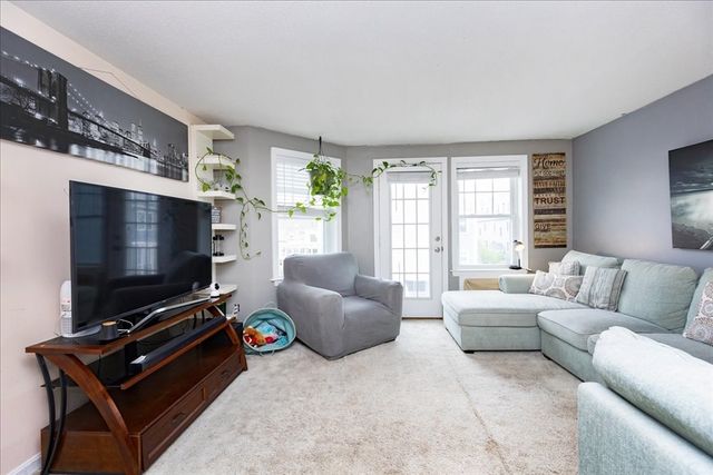 312 Water St 33, Lawrence, MA 01841