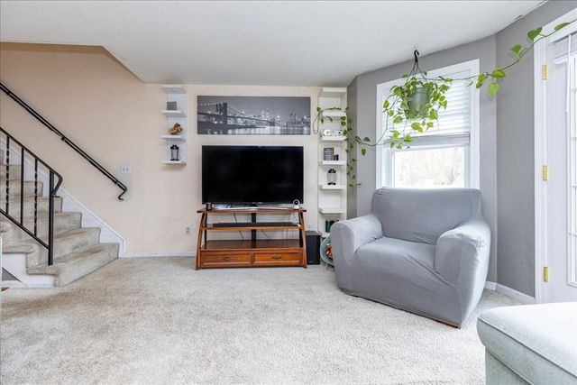 312 Water St 33, Lawrence, MA 01841