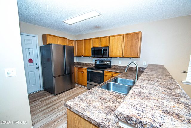 1155 Amber Pines Drive, Leland, NC 28451
