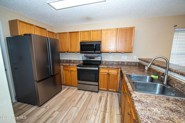 1155 Amber Pines Drive, Leland, NC 28451