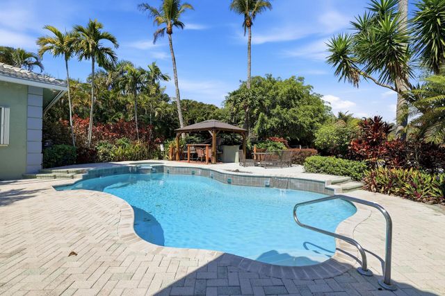 8634 Sawpine Road, Delray Beach, FL 33446