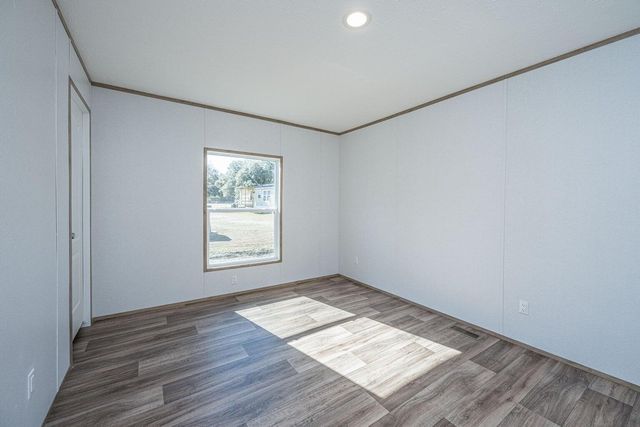 239 Belfast Avenue, Holly Hill, SC 29059