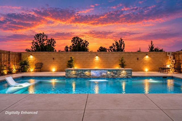 6154 E Ramona Way, Fresno, CA 93727