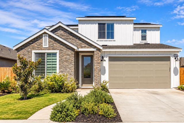6154 E Ramona Way, Fresno, CA 93727