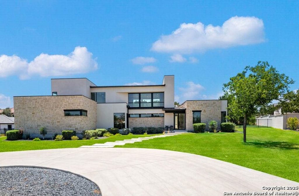 211 Wellesley Hill HL, Shavano Park, TX 78231