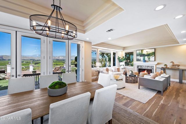 1074 Deseo Avenue, Camarillo, CA 93010