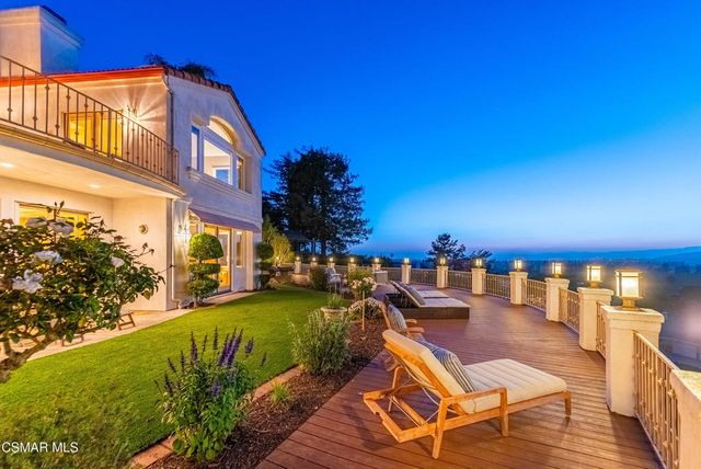 1074 Deseo Avenue, Camarillo, CA 93010