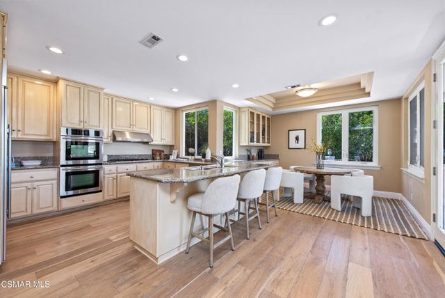 1074 Deseo Avenue, Camarillo, CA 93010