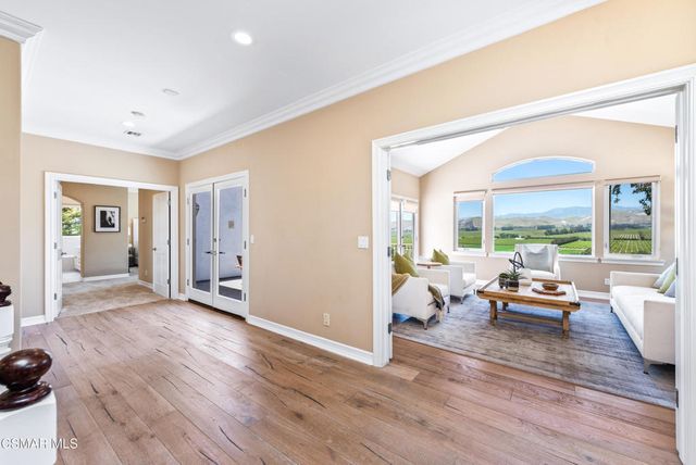 1074 Deseo Avenue, Camarillo, CA 93010