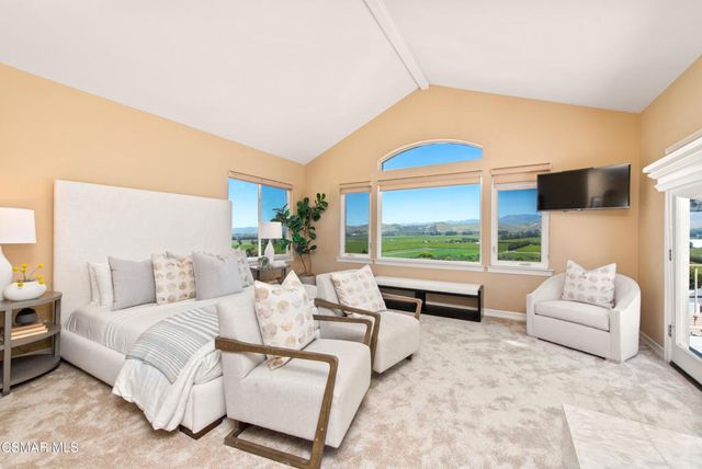 1074 Deseo Avenue, Camarillo, CA 93010